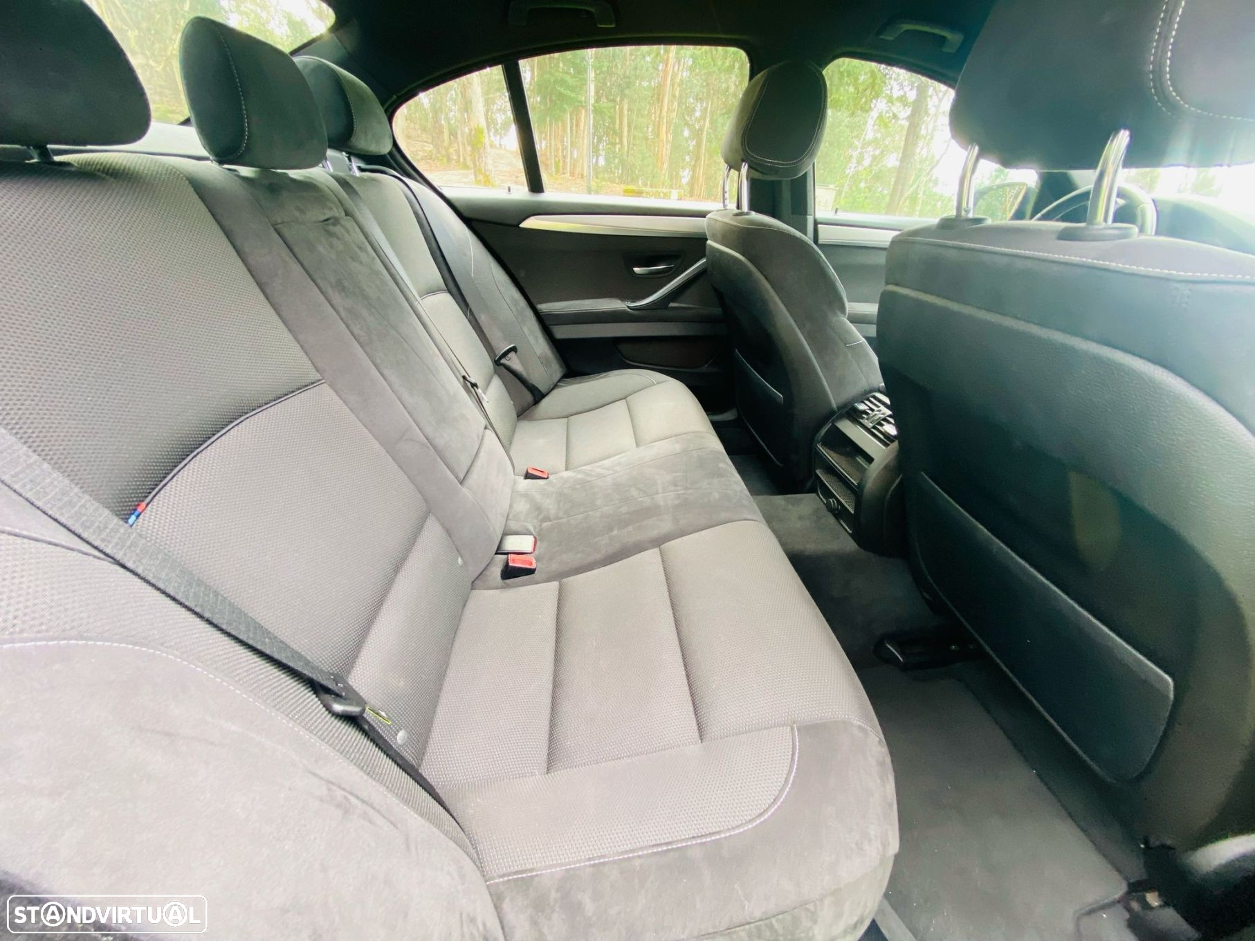 BMW 520 d Pack M - 38