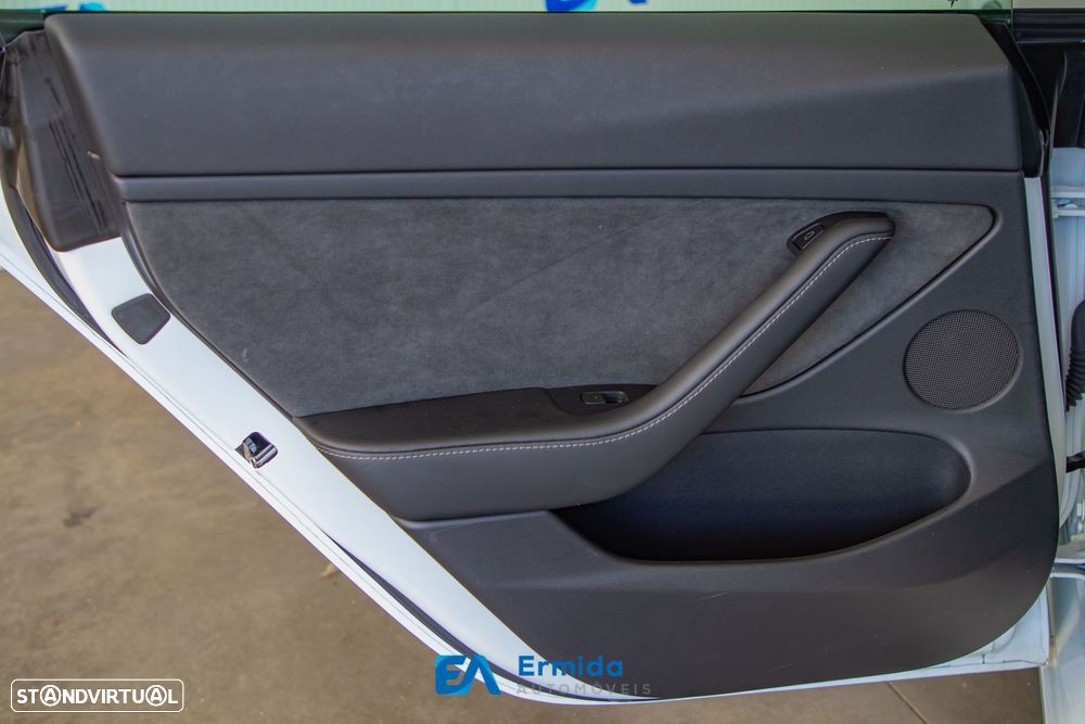Tesla Model 3 Long Range Tração Integral - 36