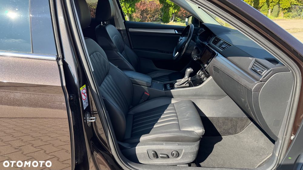 Skoda Superb 2.0 TDI DSG Style - 30