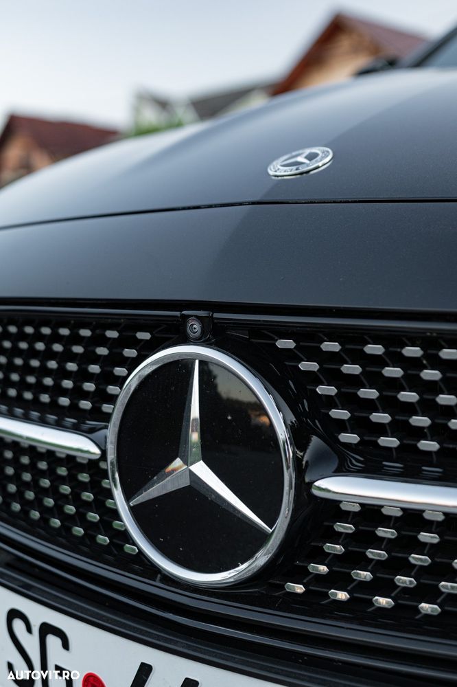 Mercedes-Benz E - 22