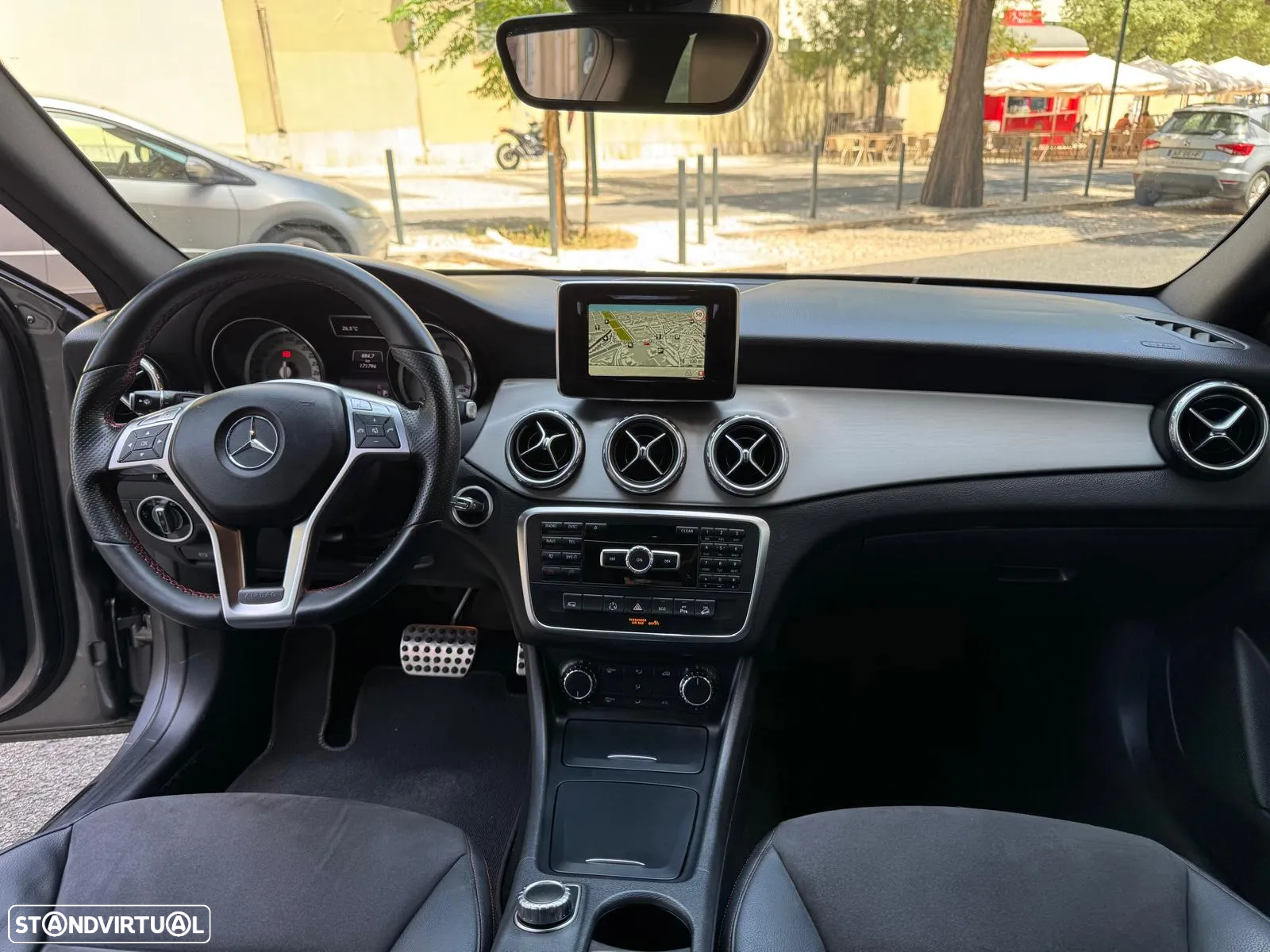 Mercedes-Benz GLA 220 CDi AMG Line 4-Matic - 18