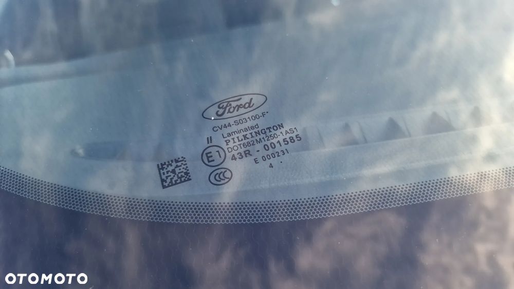 Ford Kuga 1.5 EcoBoost 4x4 Titanium - 33