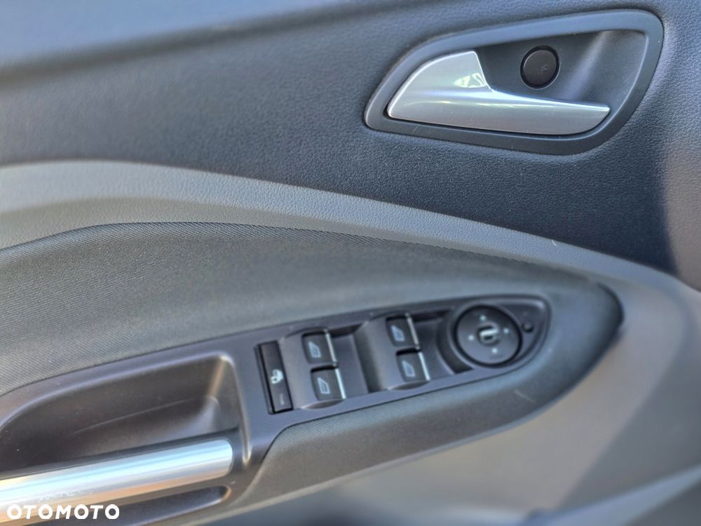 Ford C-MAX 1.6 TDCi Start-Stop-System Champions Edition - 23