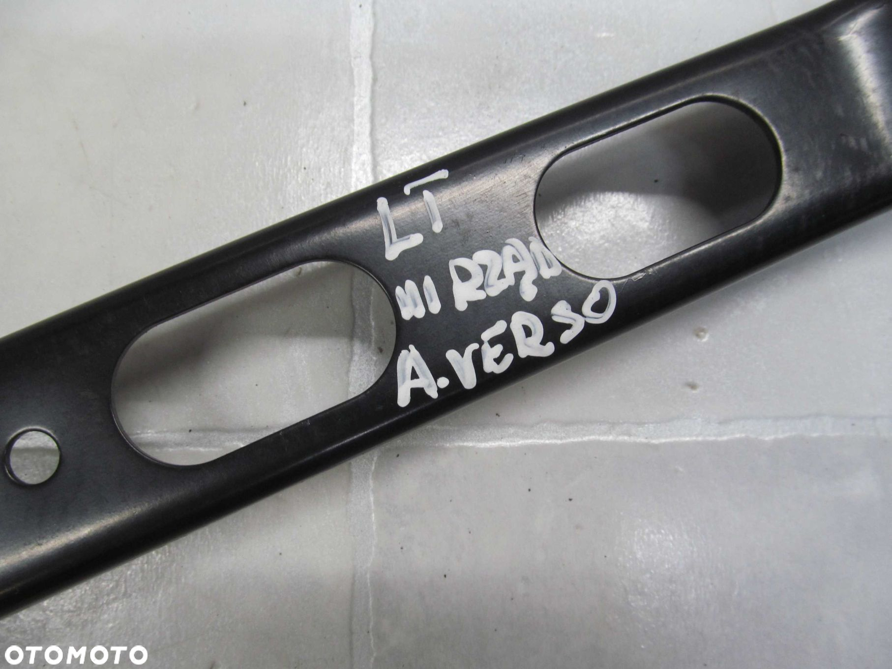 TOYOTA AVENSIS VERSO MOCOWANIE FOTELA TYL III RZAD LEWY 01-07 - 7