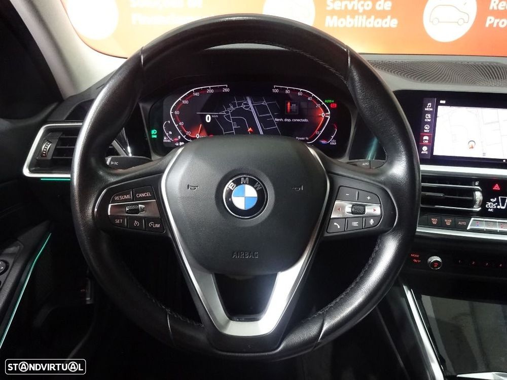 BMW 318 d Line Sport Auto - 11