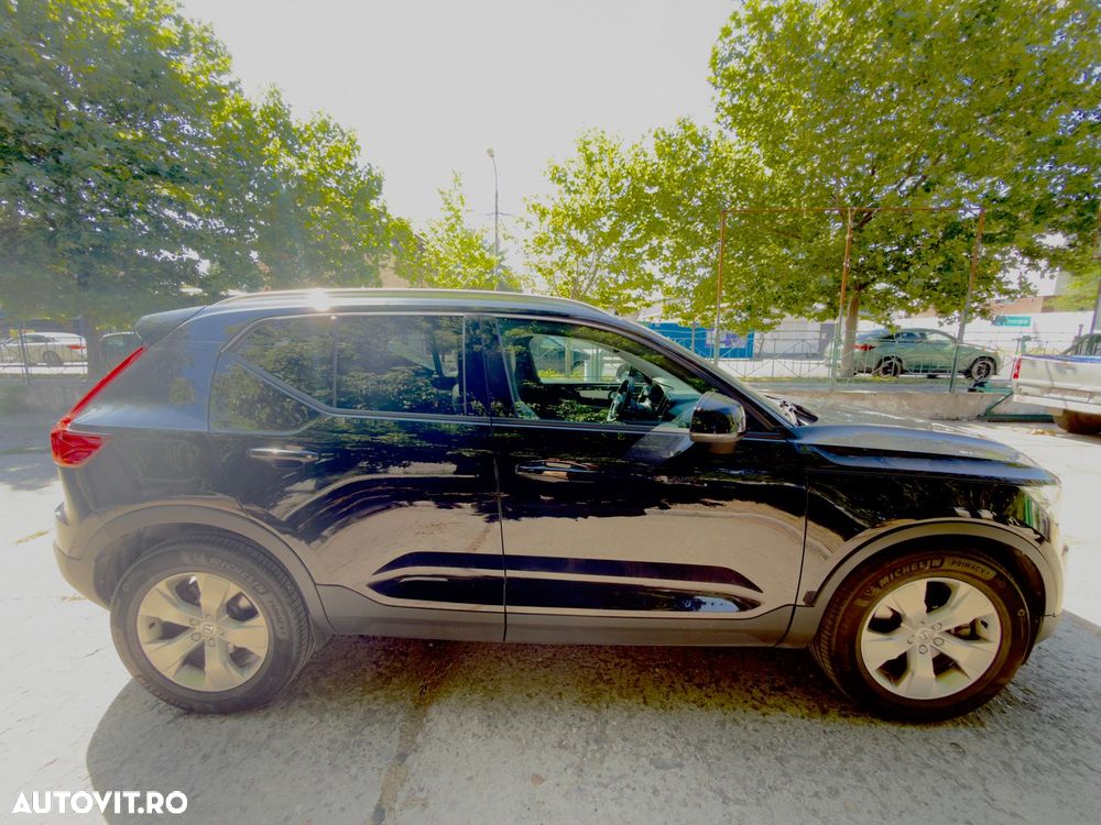 Volvo XC 40 D3 AWD Momentum Pro - 9
