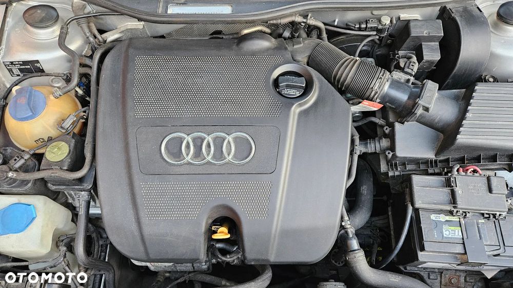Audi A3 3-drzwiowe 1.6 Ambiente - 10