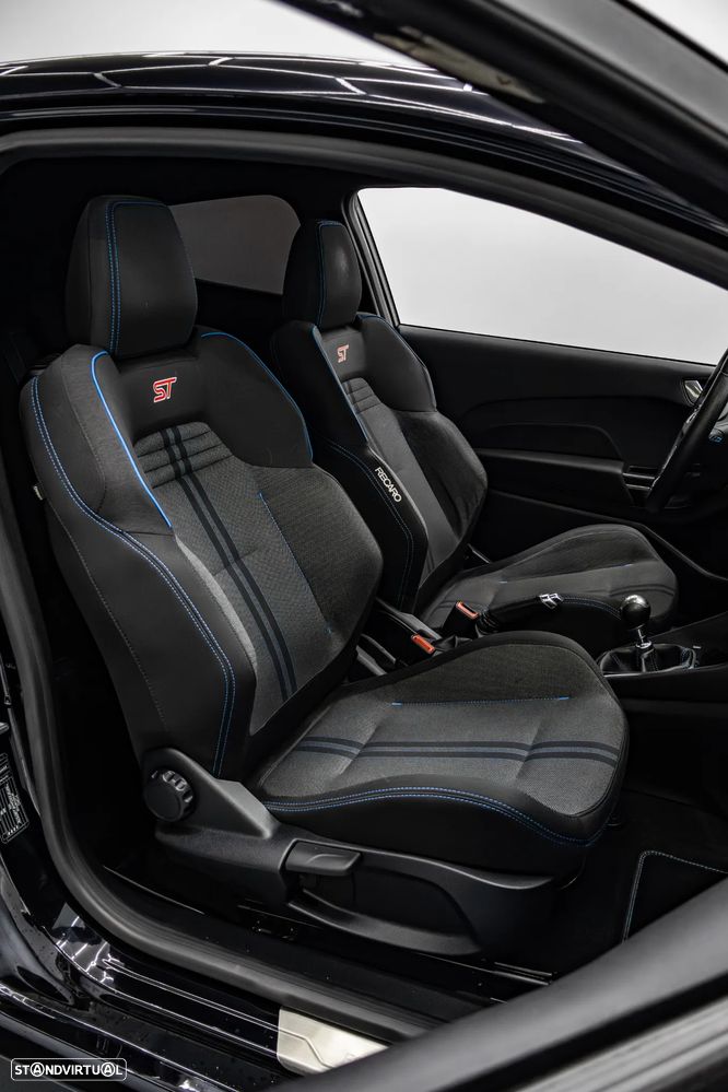 Ford Fiesta 1.5 EcoBoost ST - 19