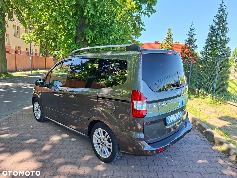 Ford Tourneo Courier 1.5 TDCi S&S Titanium - 5