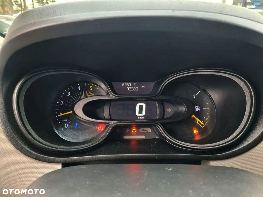 Renault Trafic - 17