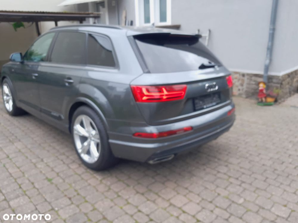 Audi Q7 - 3