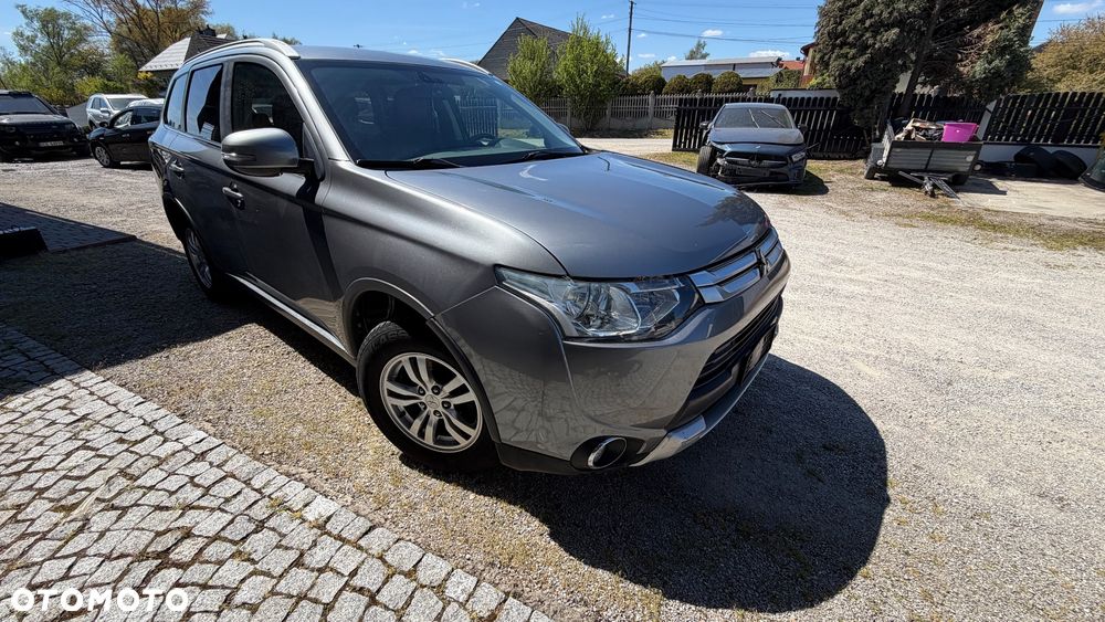 Mitsubishi Outlander 2.2 DI-D 4WD Plus - 1
