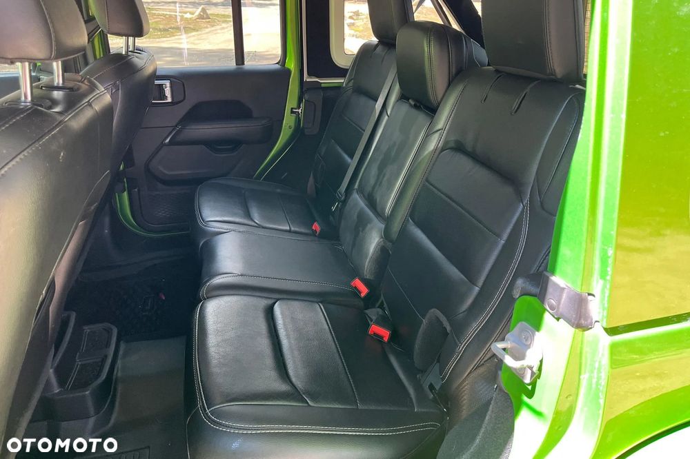 Jeep Wrangler - 18