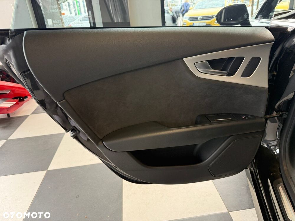 Audi A7 Sportback - 12