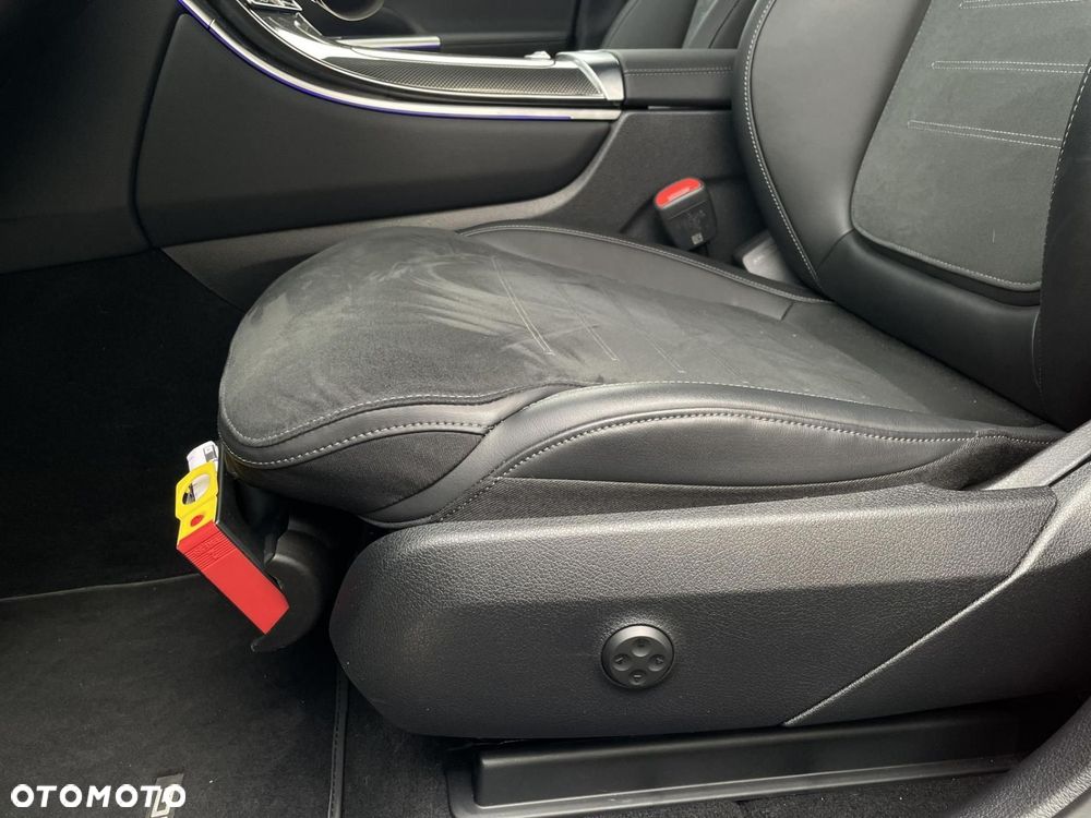 Mercedes-Benz GLC - 11