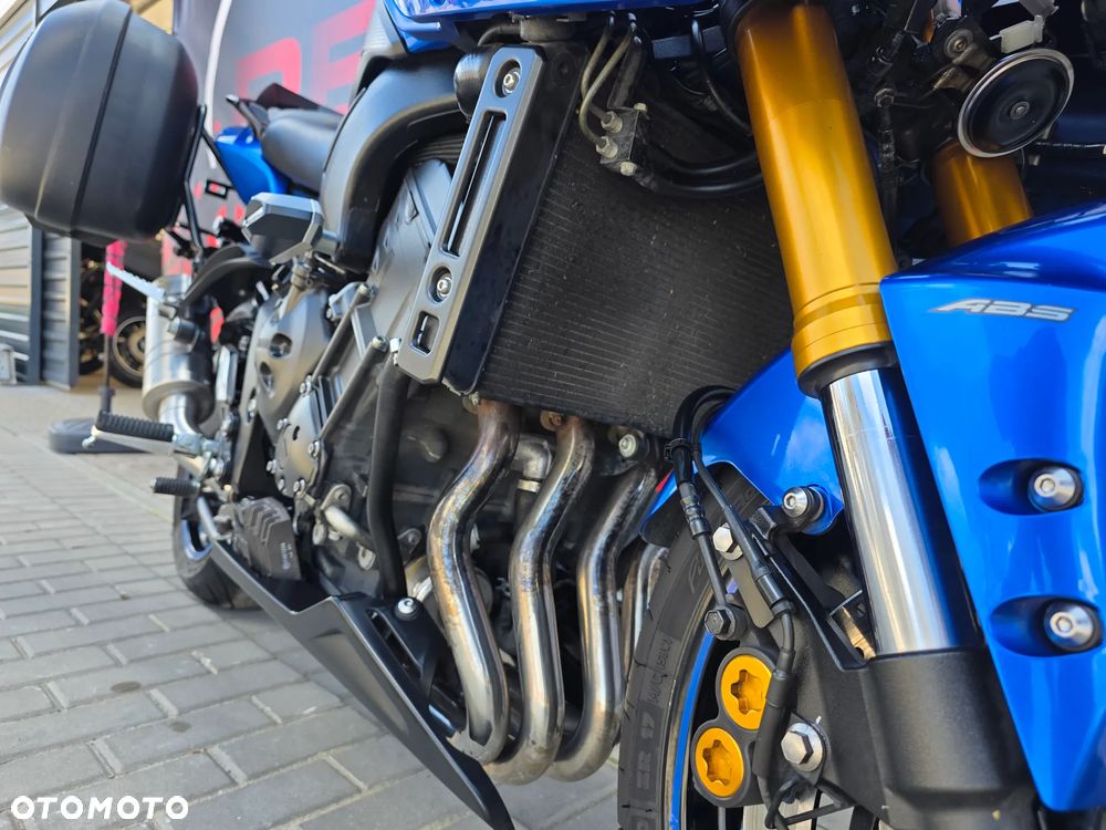 Yamaha FZ8 - 16