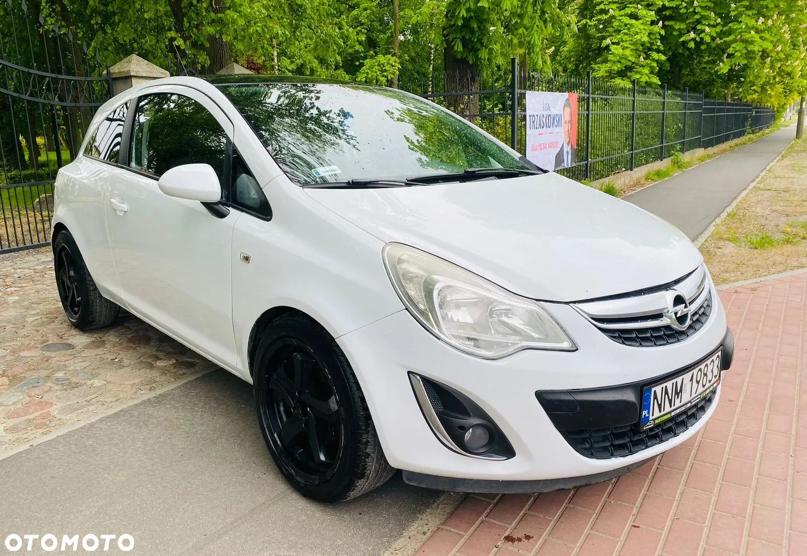 Opel Corsa 1.4 16V Sport - 1