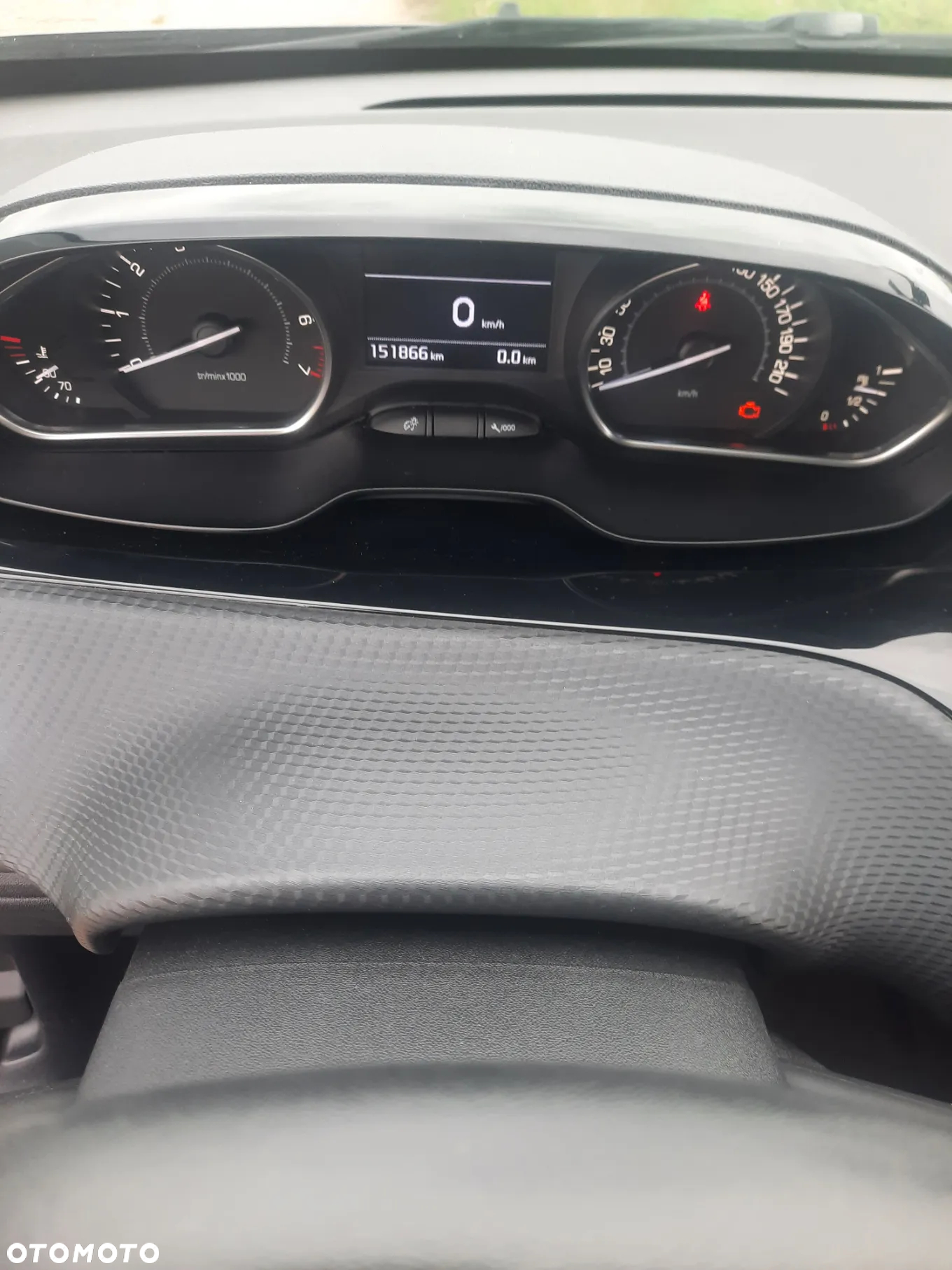 Peugeot 2008 - 10