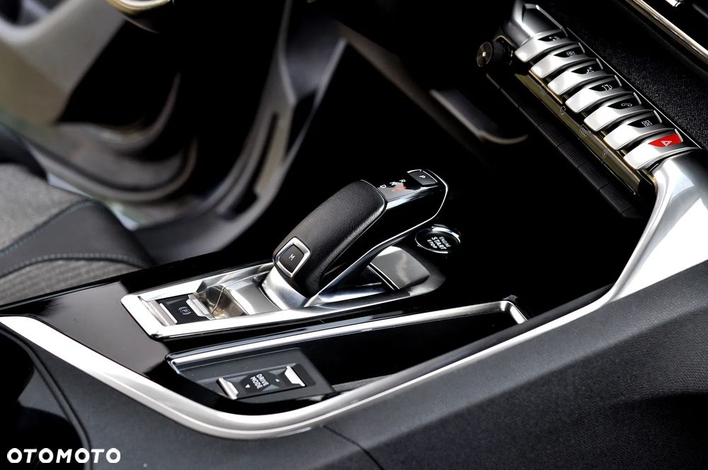 Peugeot 3008 BlueHDi 130 Stop & Start EAT8 Allure - 30