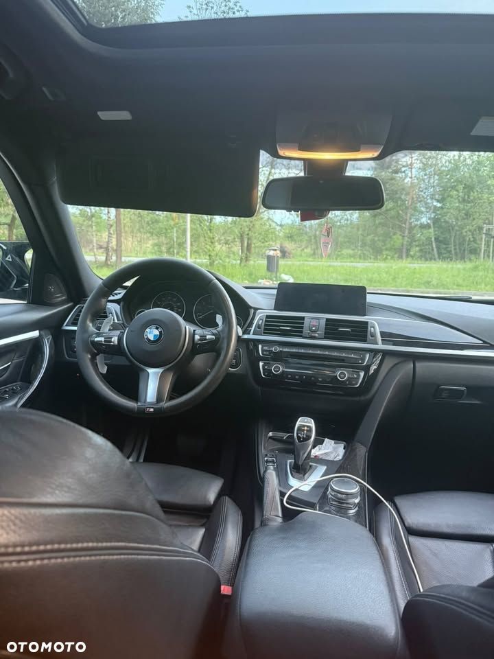 BMW Seria 3 340i xDrive Edition M Sport Shadow - 9
