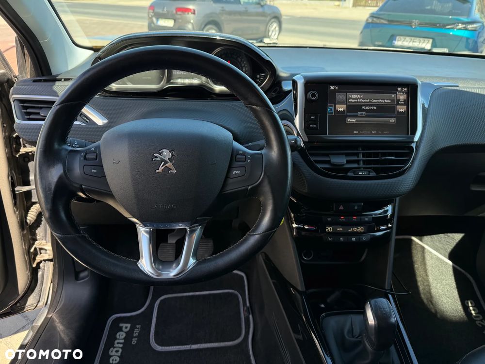 Peugeot 2008 PureTech 82 Allure - 13