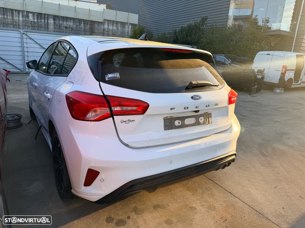 FORD FOCUS ST-LINE 1.0 125 CV DE 2020 EM CENTRO DE ABATE (FIM DE VIDA) - 2