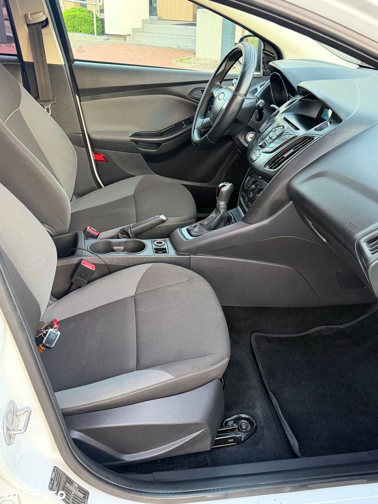 Ford Focus 1.0 EcoBoost Trend - 8
