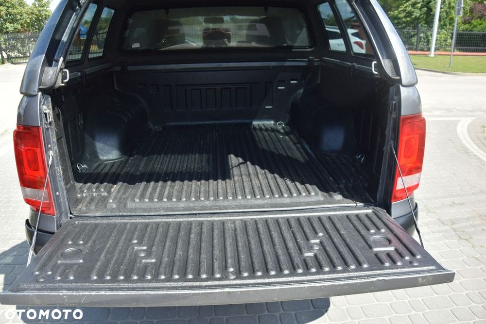 Volkswagen Amarok - 22