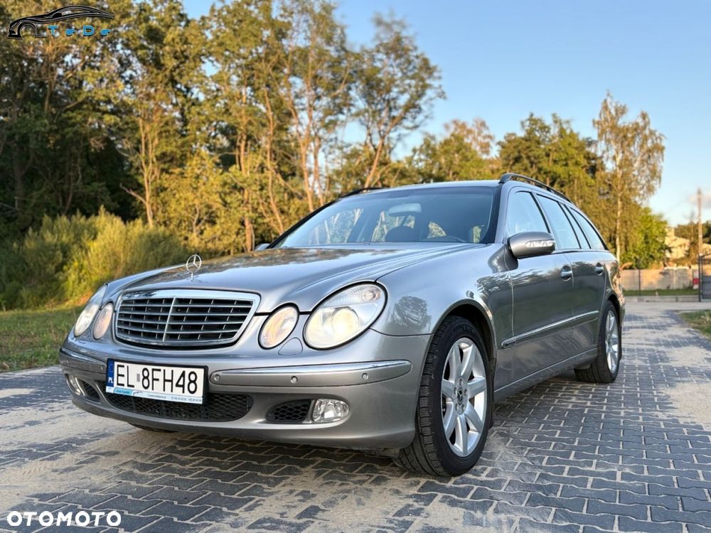 Mercedes-Benz Klasa E 500 4-Matic T Elegance - 14