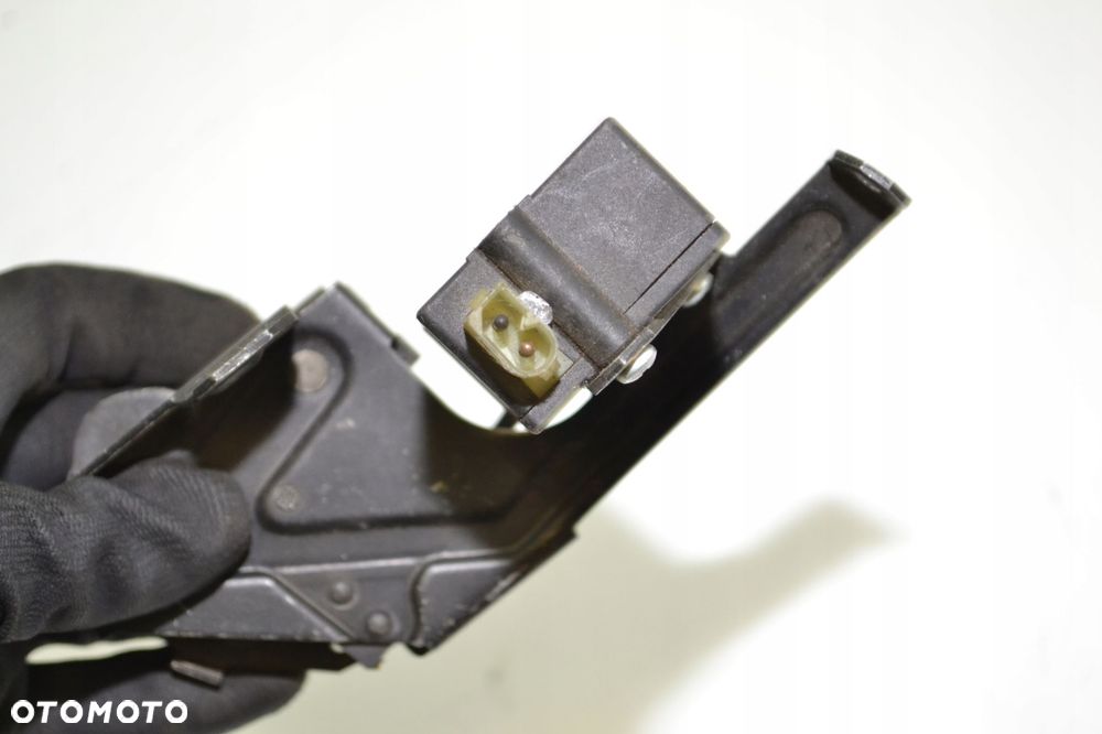 BMW E39 KOMBI ZAMEK KLAPY BAGAŻNIKA 8384069 - 4