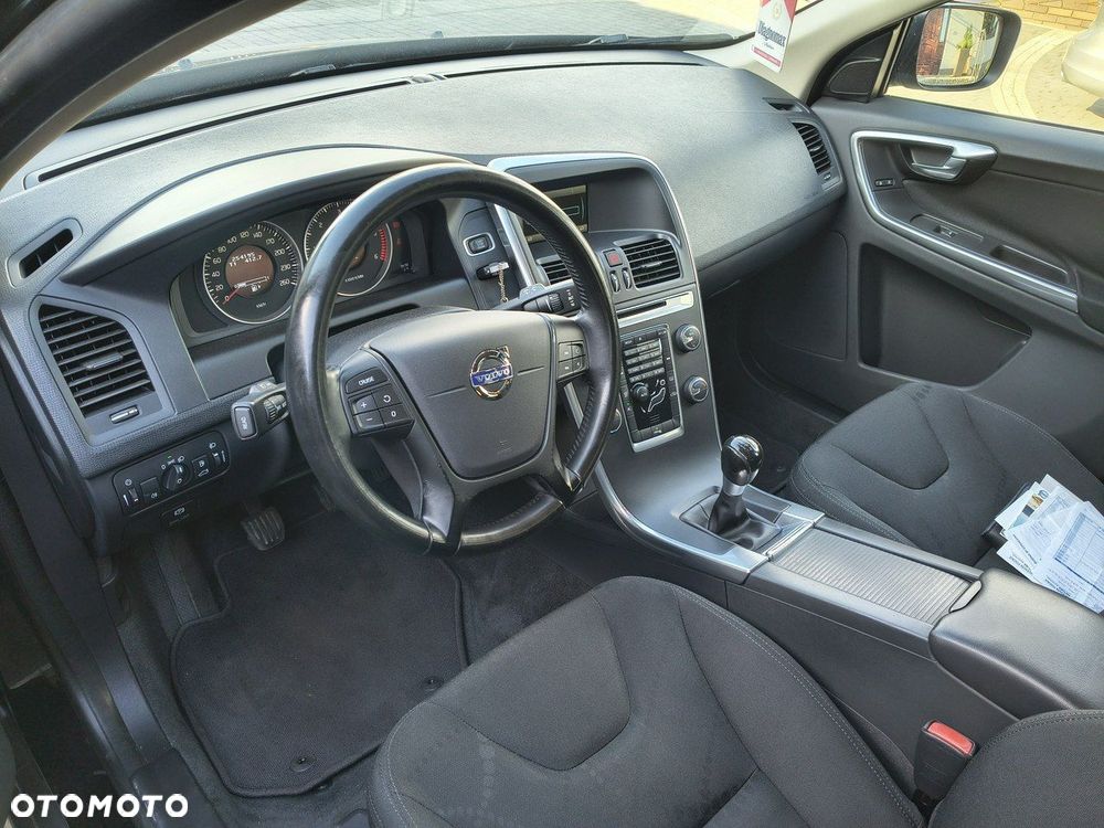 Volvo XC 60 D4 Kinetic - 13