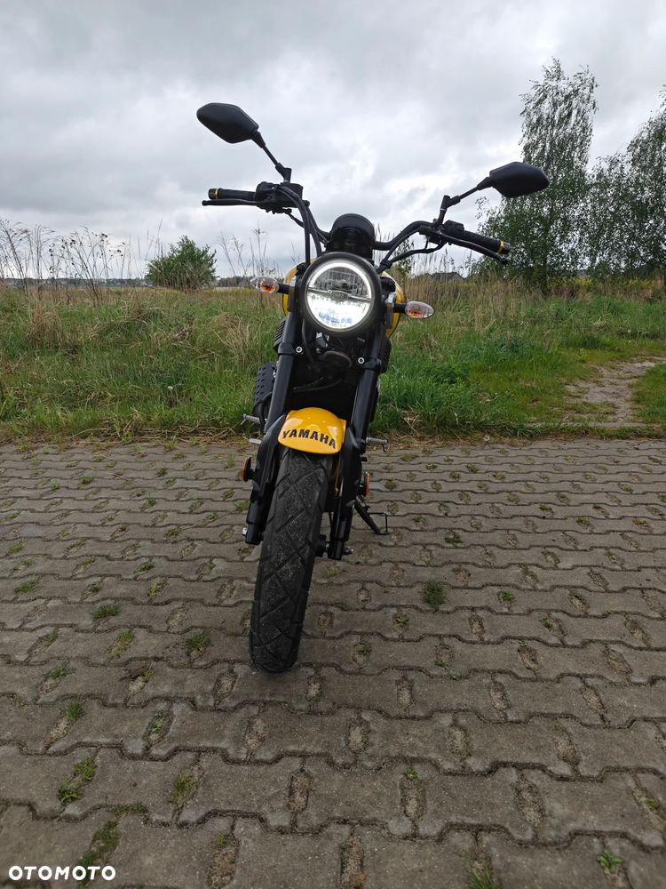 Yamaha XSR - 4