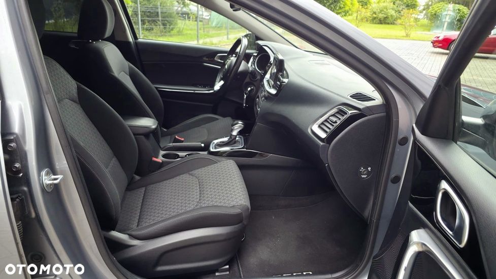 Kia Ceed 1.6 CRDi SCR L Business Line Plus DCT - 18