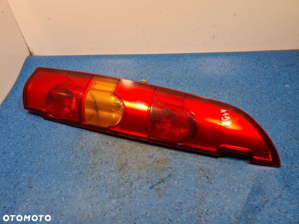 RENAULT KANGOO I LIFT LAMPA TYŁ LEWA ZEWNĘTRZNA - 2
