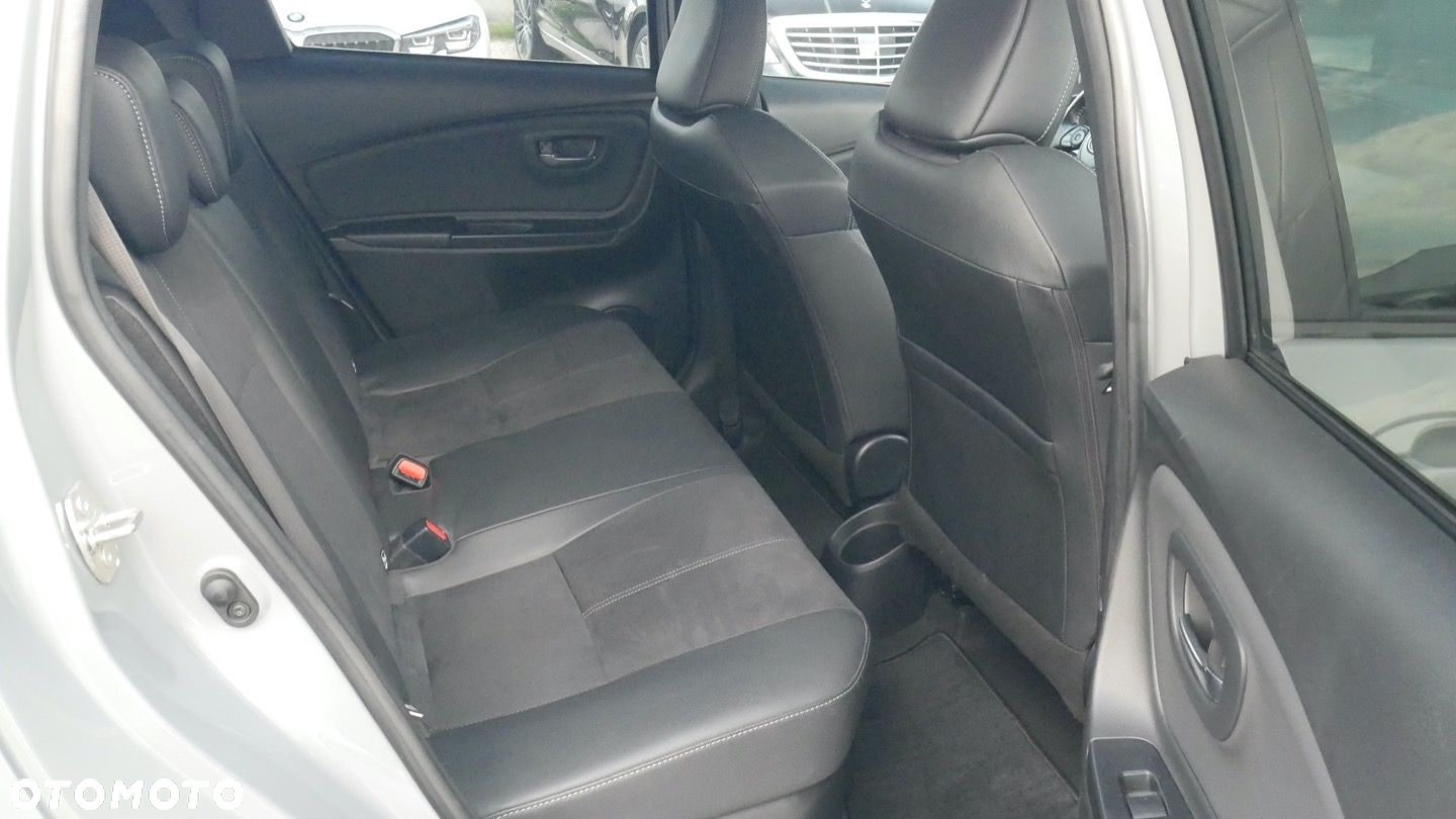 Toyota Yaris - 16