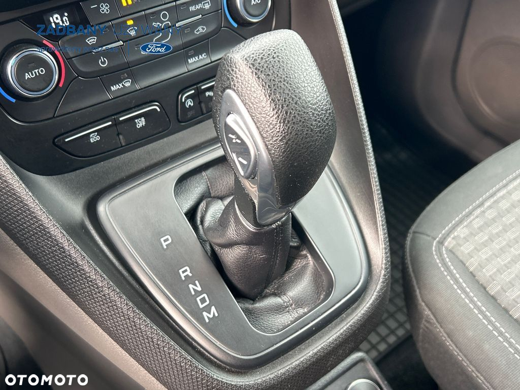 Ford Transit Connect - 23