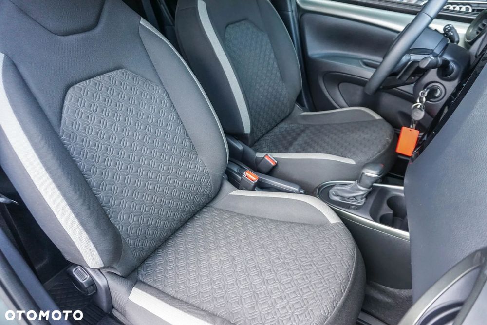 Toyota Aygo X 1.0 VVT-i Executive CVT - 34