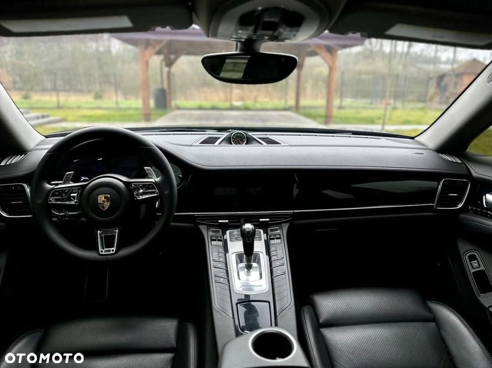 Porsche Panamera PDK - 3
