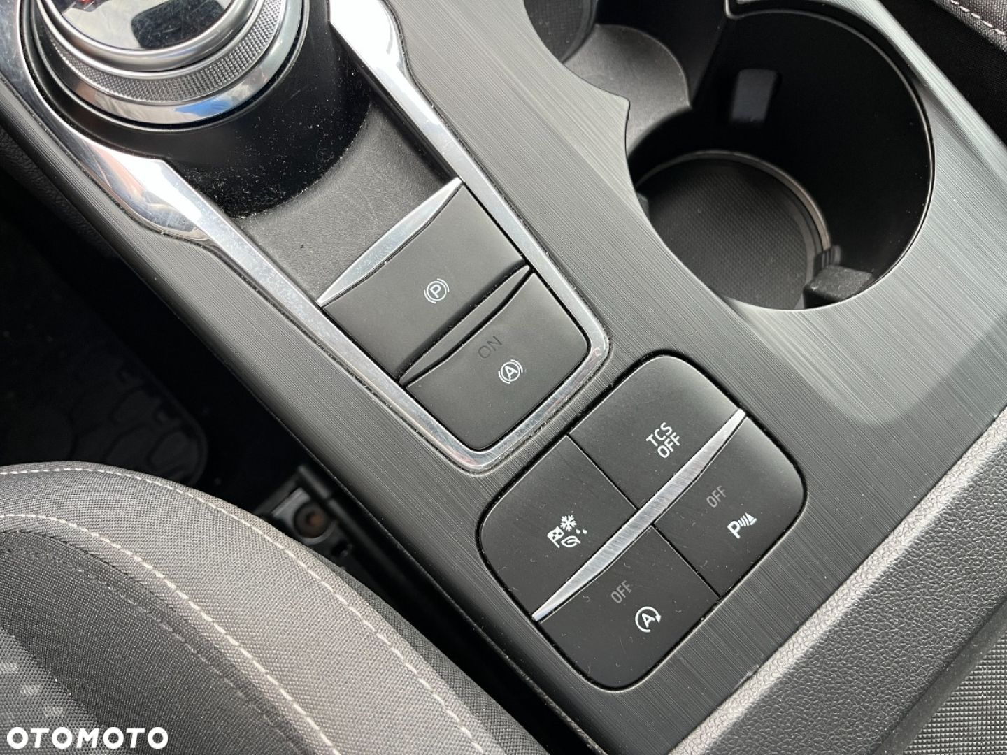 Ford Focus Turnier 1.5 EcoBlue Start-Stopp-System TITANIUM - 19