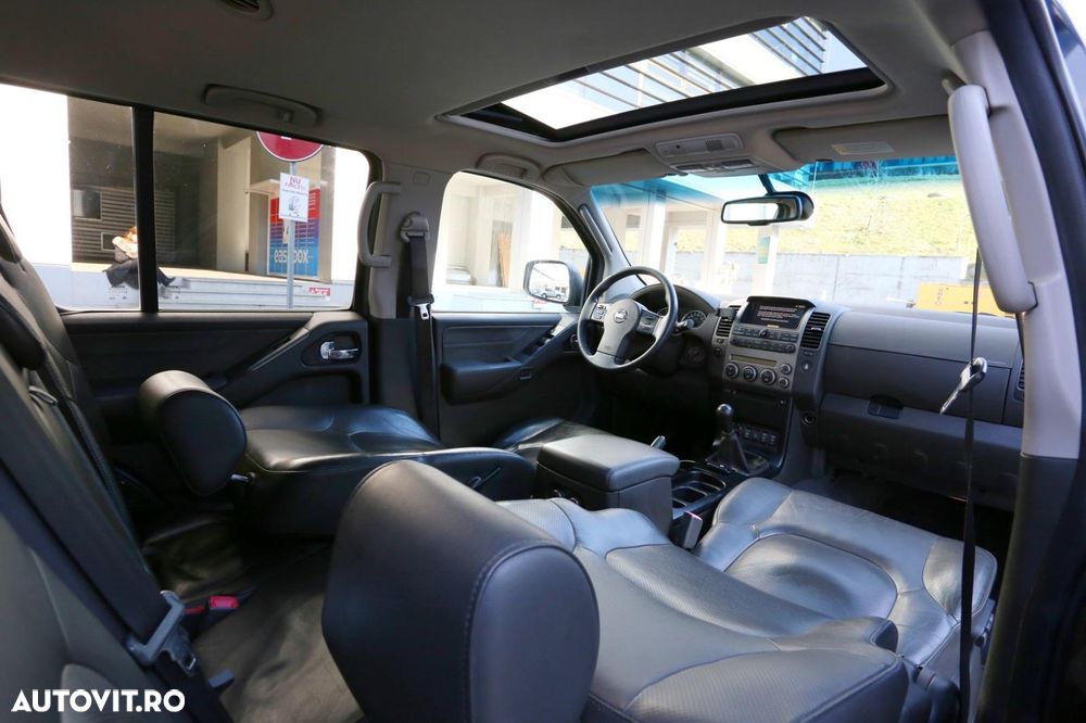Nissan Pathfinder 2.5 dCi Premium - 20