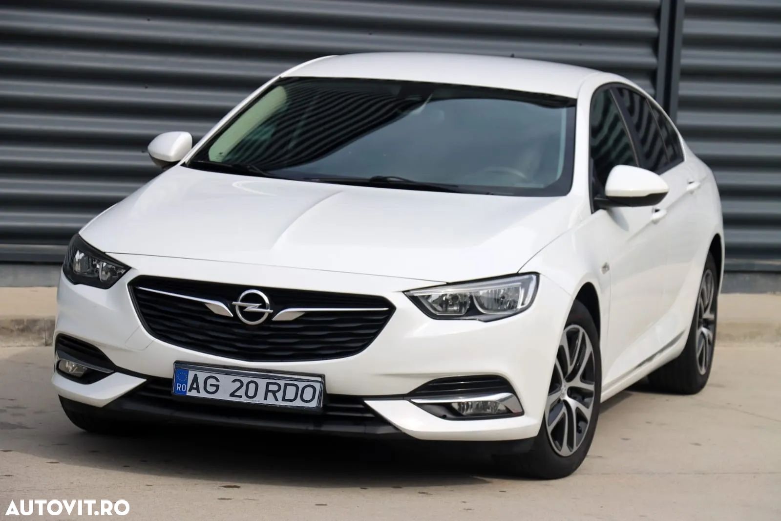 Opel Insignia Grand Sport 1.6 CDTI ecoTEC Start/Stop Edition - 1