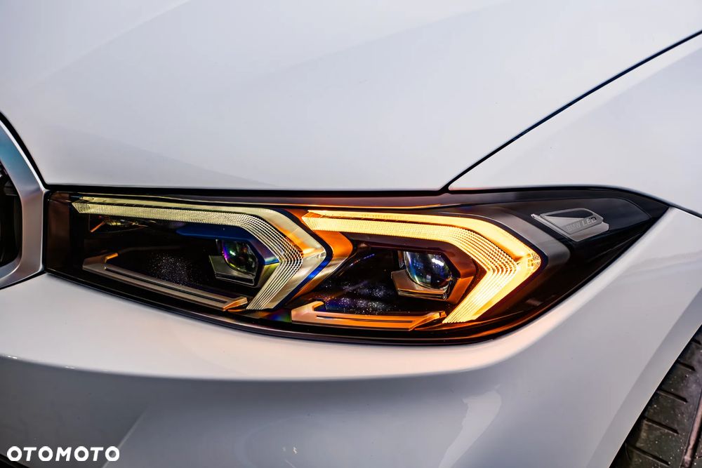 BMW Seria 3 318i - 9