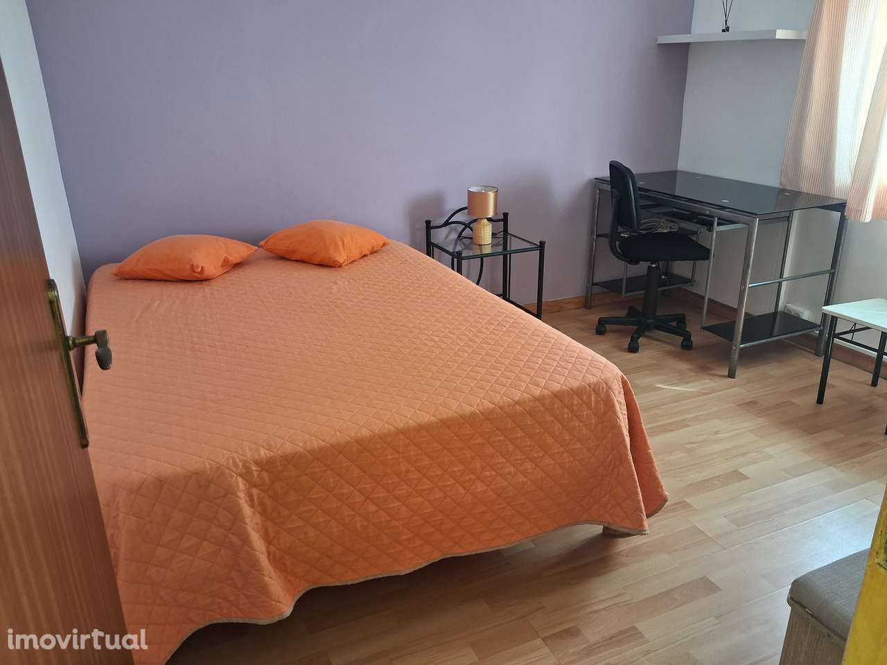 Setúbal Politécnico Praias do Sado Rapariga estuda / trabalha 18/32... - Grande imagem: 2/5