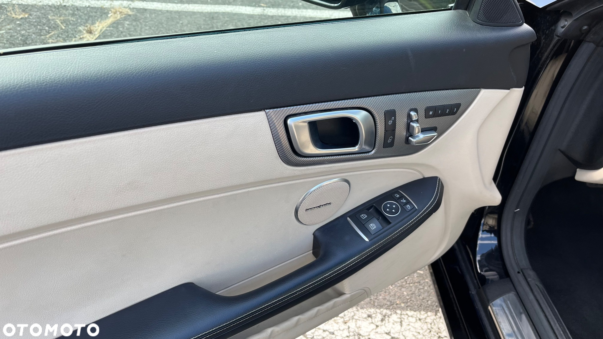 Mercedes-Benz SLC 300 9G-TRONIC Final Edition - 15