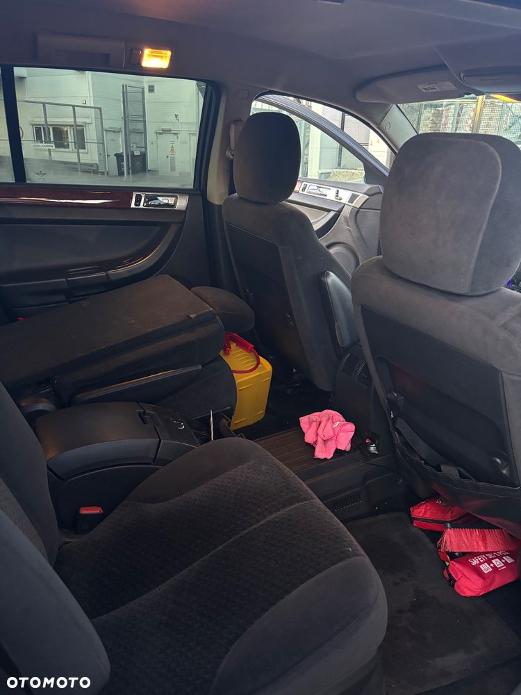 Chrysler Pacifica - 8