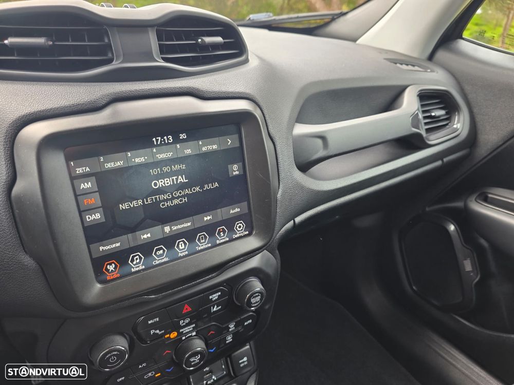 Jeep Renegade 1.3 T-GDI 4xe Auto Limited - 13