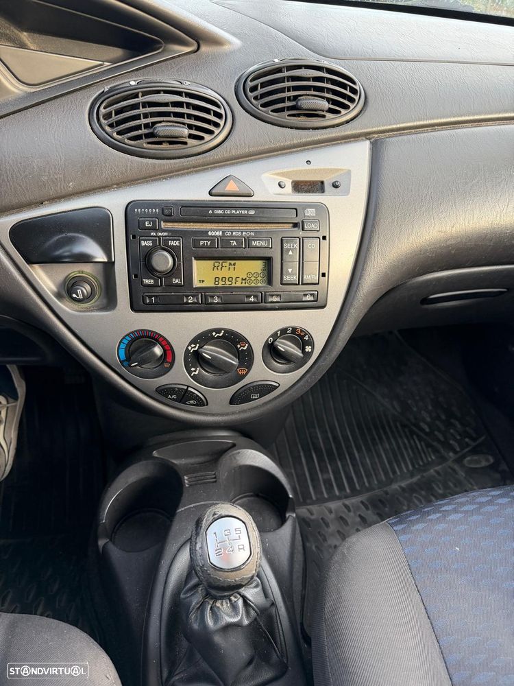 Ford Focus SW 1.8 TDdi Comfort - 10