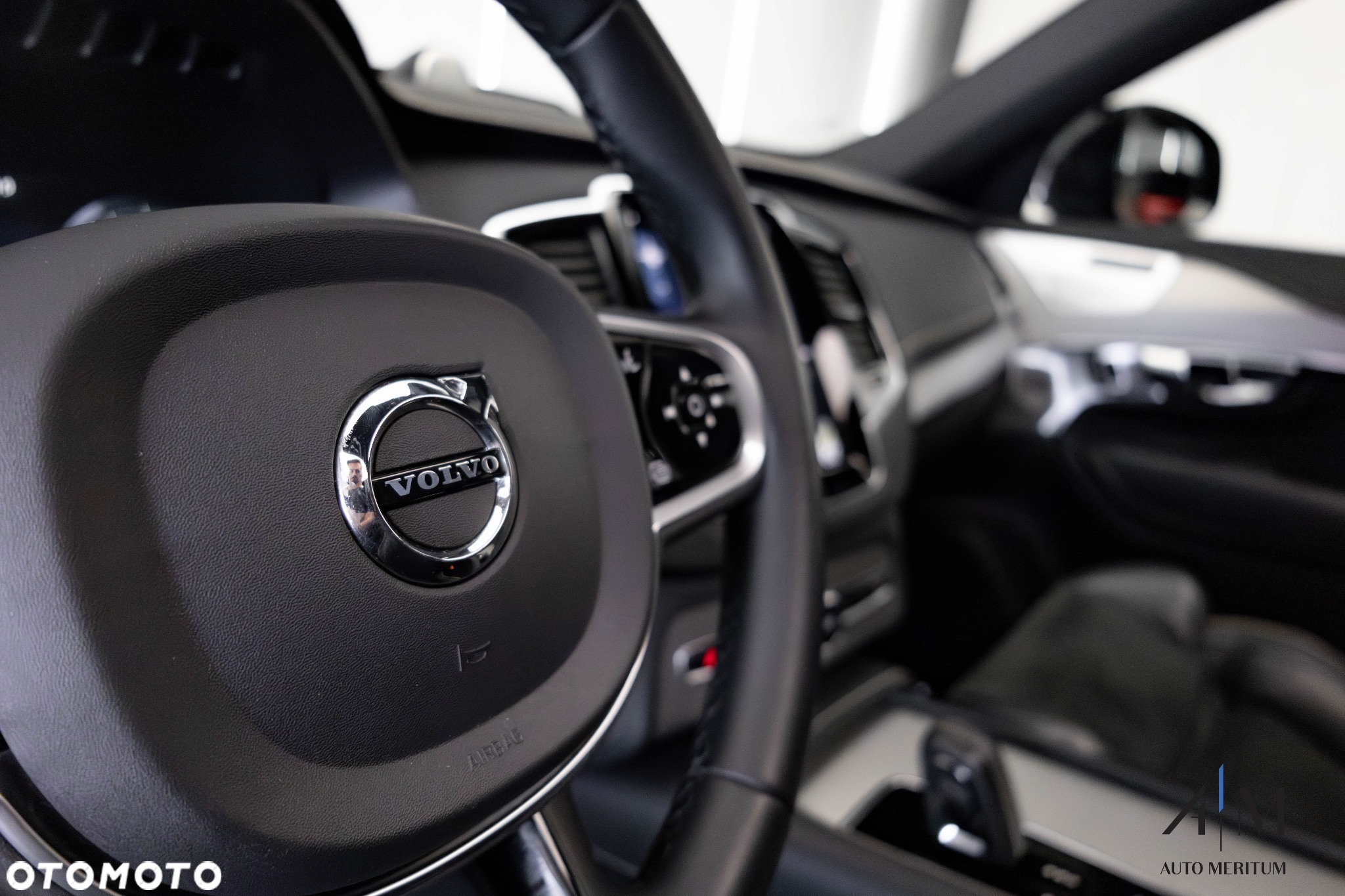 Volvo XC 90 B5 D AWD Ultimate Dark - 17