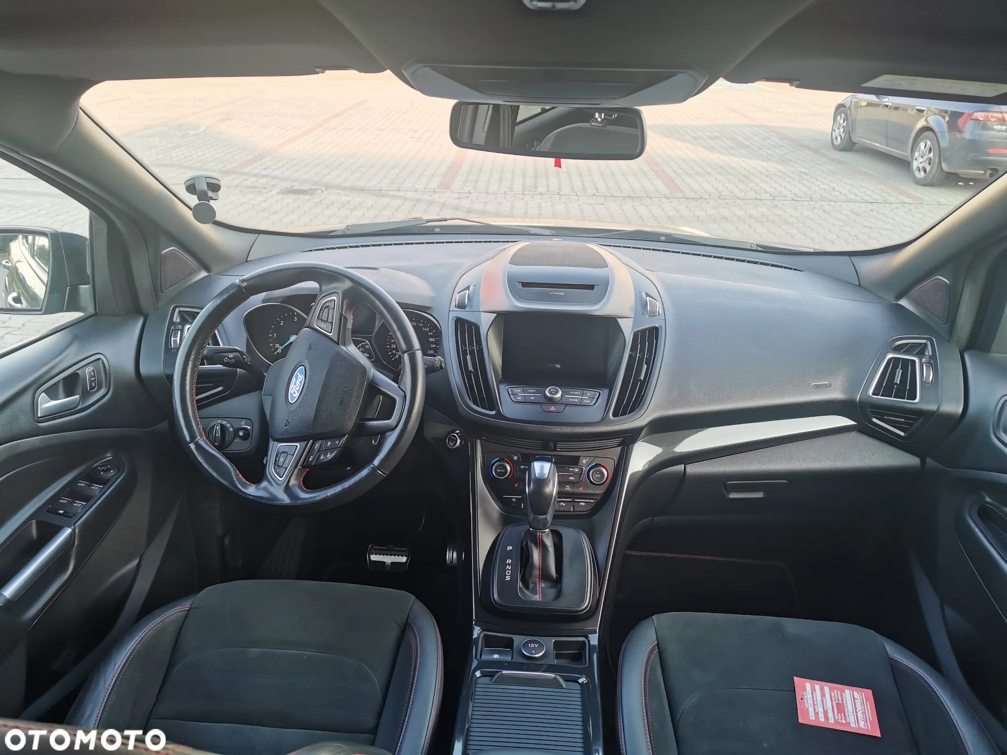 Ford Kuga 1.5 EcoBlue ST-LINE - 6