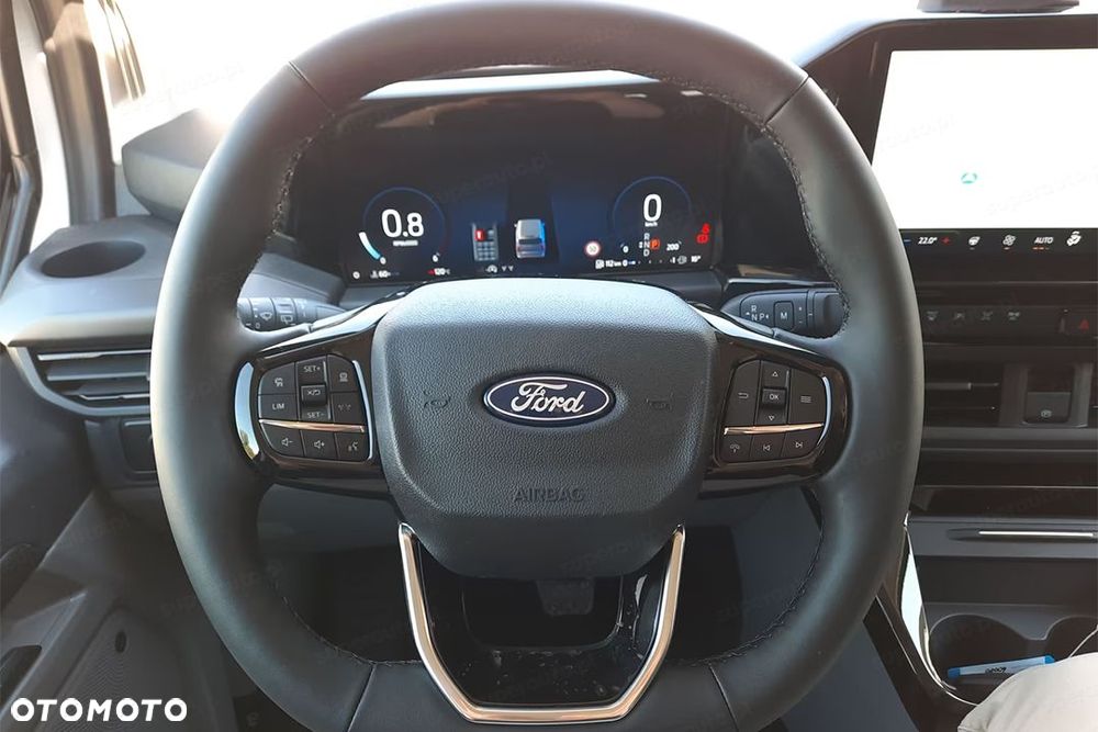 Ford Tourneo Custom - 10